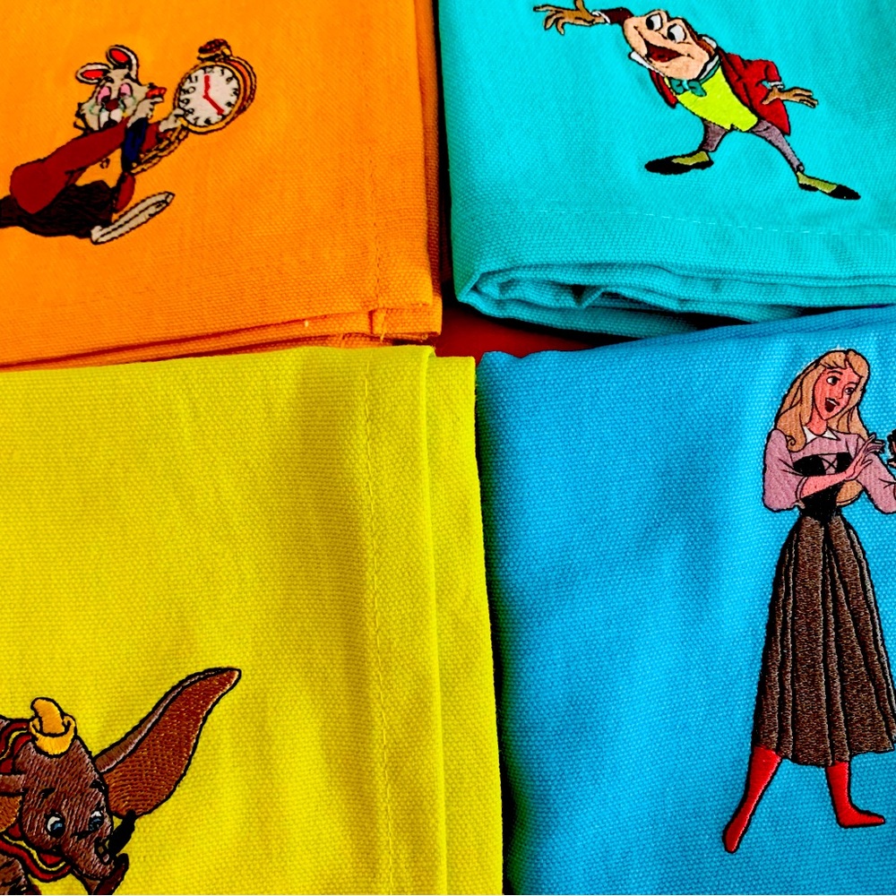 Set of 4 Disney cloth napkins